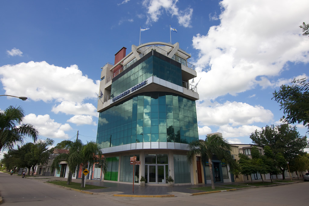 Edificio de oficinas comerciales de Rossini en Calchaquí, Santa Fe